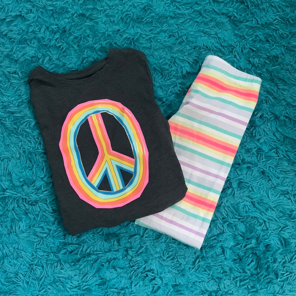 🌈🦄 CAT & JACK girls peace sign shirt 6/6x.  CAT & JACK striped leggings 6/6x.
